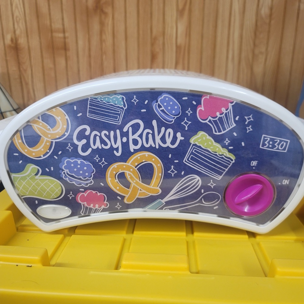 Hasbro Easy-Bake Ultimate Oven White Blue Graphic Electric Toy Model F0137 2020